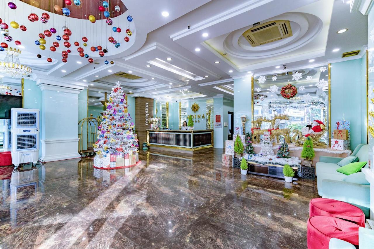 Khách sạn Adina 3*